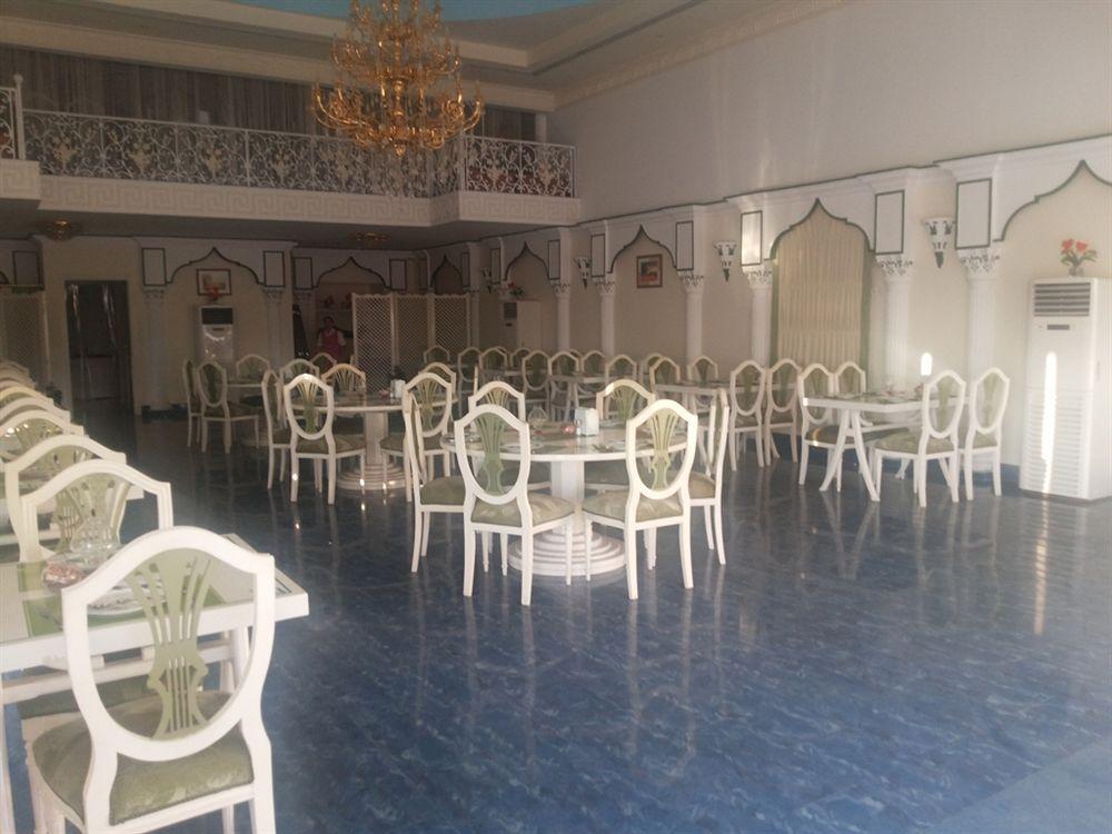 Royal Residence Hotel Apartments Umm el-Kajvajn Kültér fotó