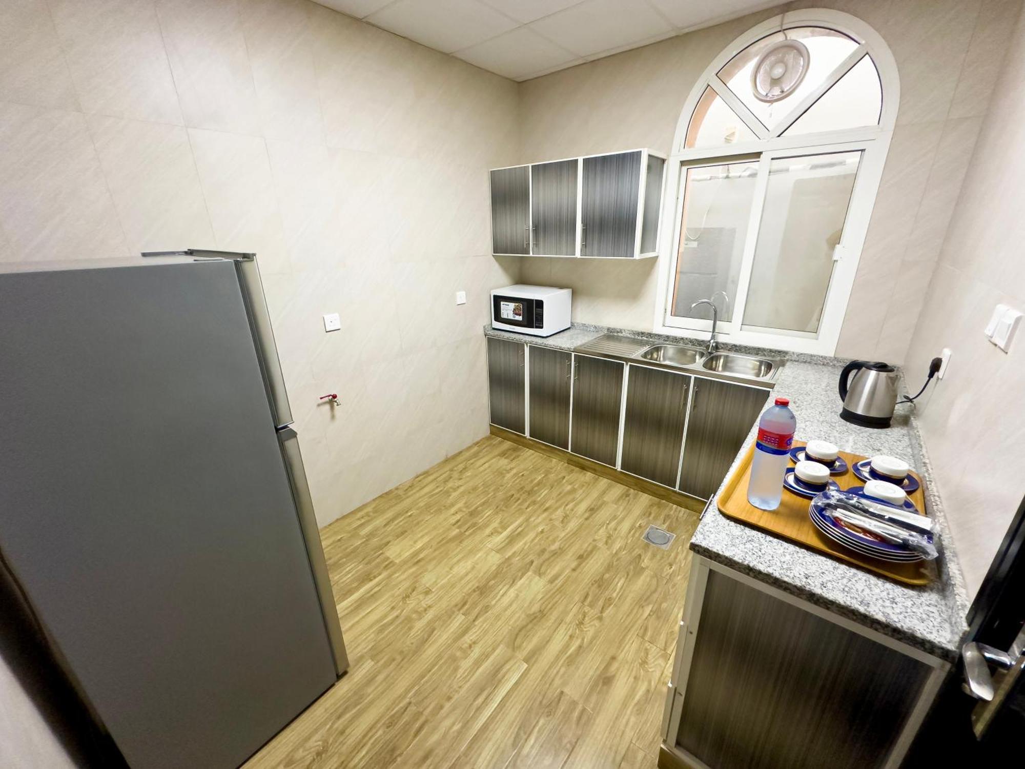 Royal Residence Hotel Apartments Umm el-Kajvajn Kültér fotó