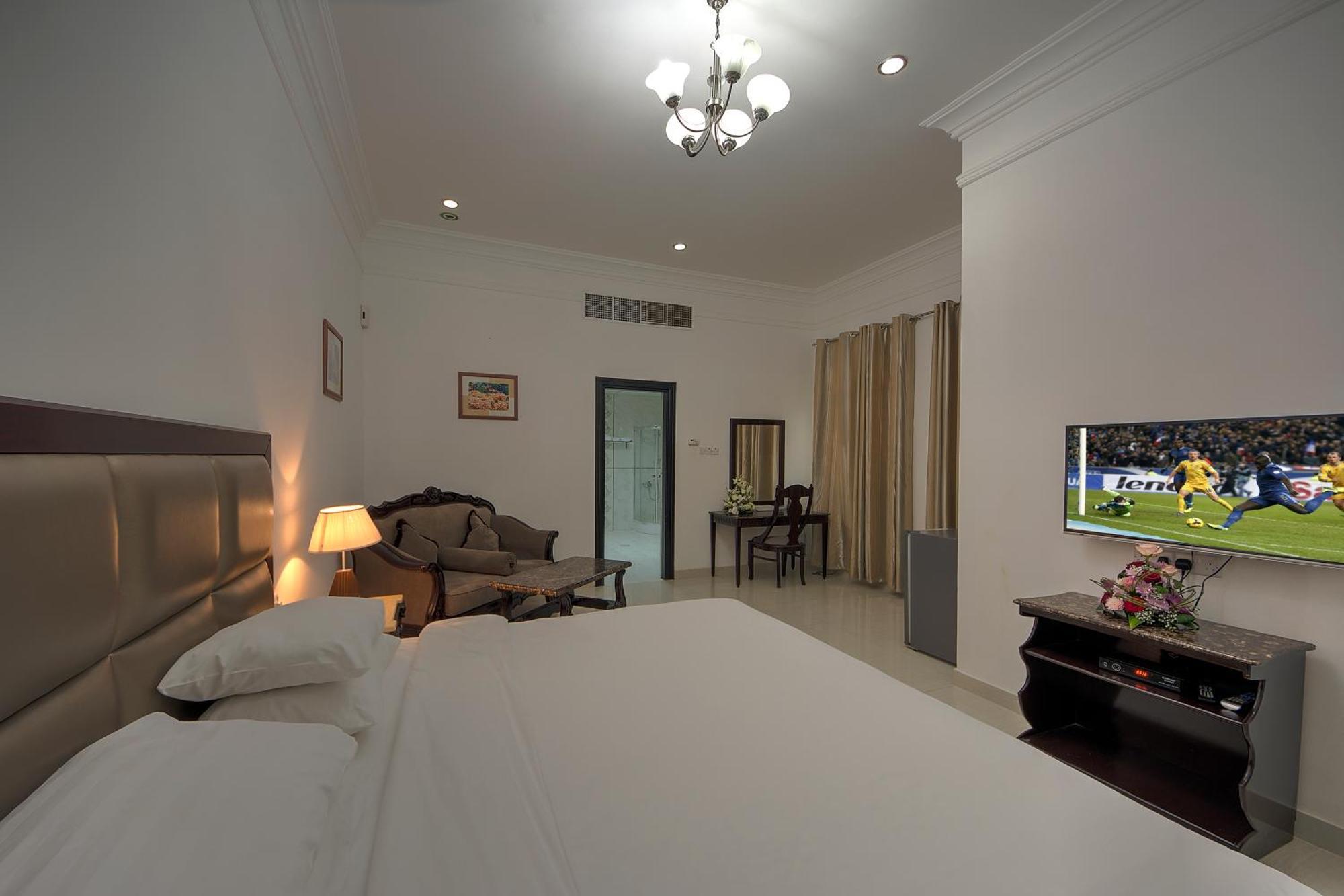 Royal Residence Hotel Apartments Umm el-Kajvajn Kültér fotó